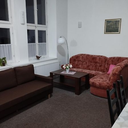 Apartmány Česká Škola Lipova  Esterno foto